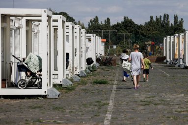 Почему многие украинцы до сих пор остаются в коллективном жилье в Германии